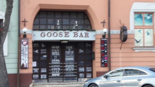Goose Bar Club