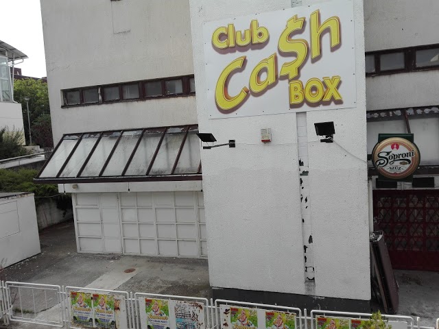 Club Cash Box