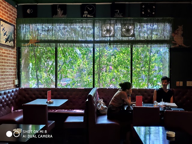 Johama Bar & Restaurant