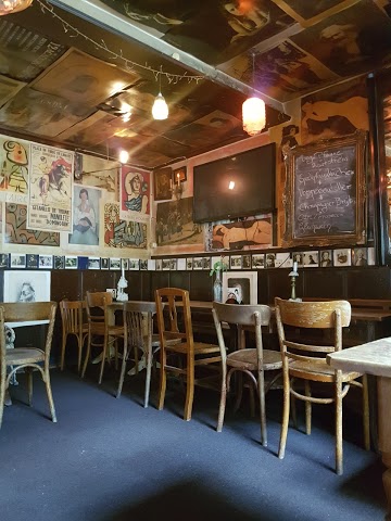Café Modigliani